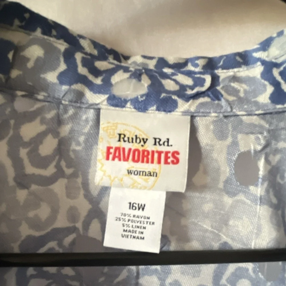 Ruby Rd. Collared Floral Blue Button-Up Shirt 16W Rayon Polyester Linen - Picture 2 of 4
